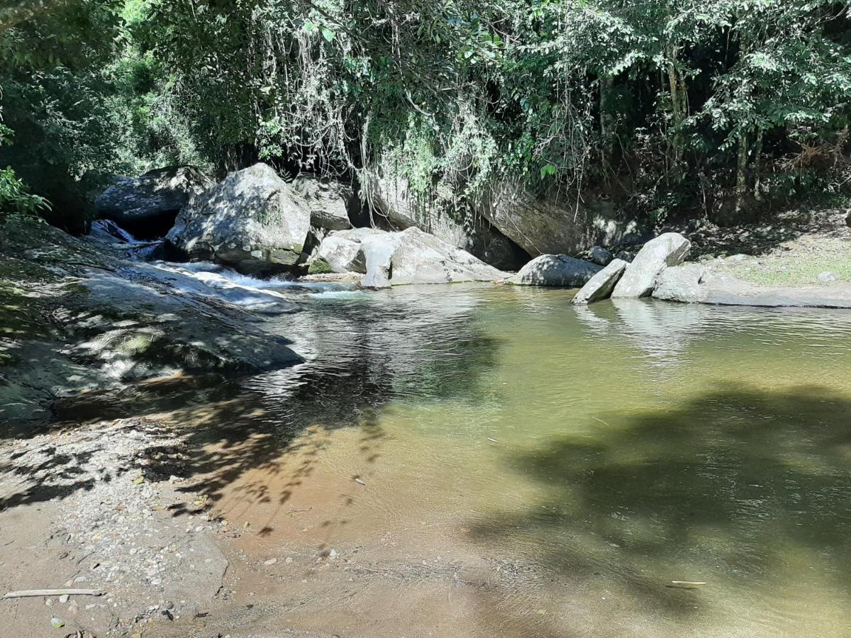 Casa Rosa Lumiar, Cachoeira Particular E Fazendinha Екстериор снимка